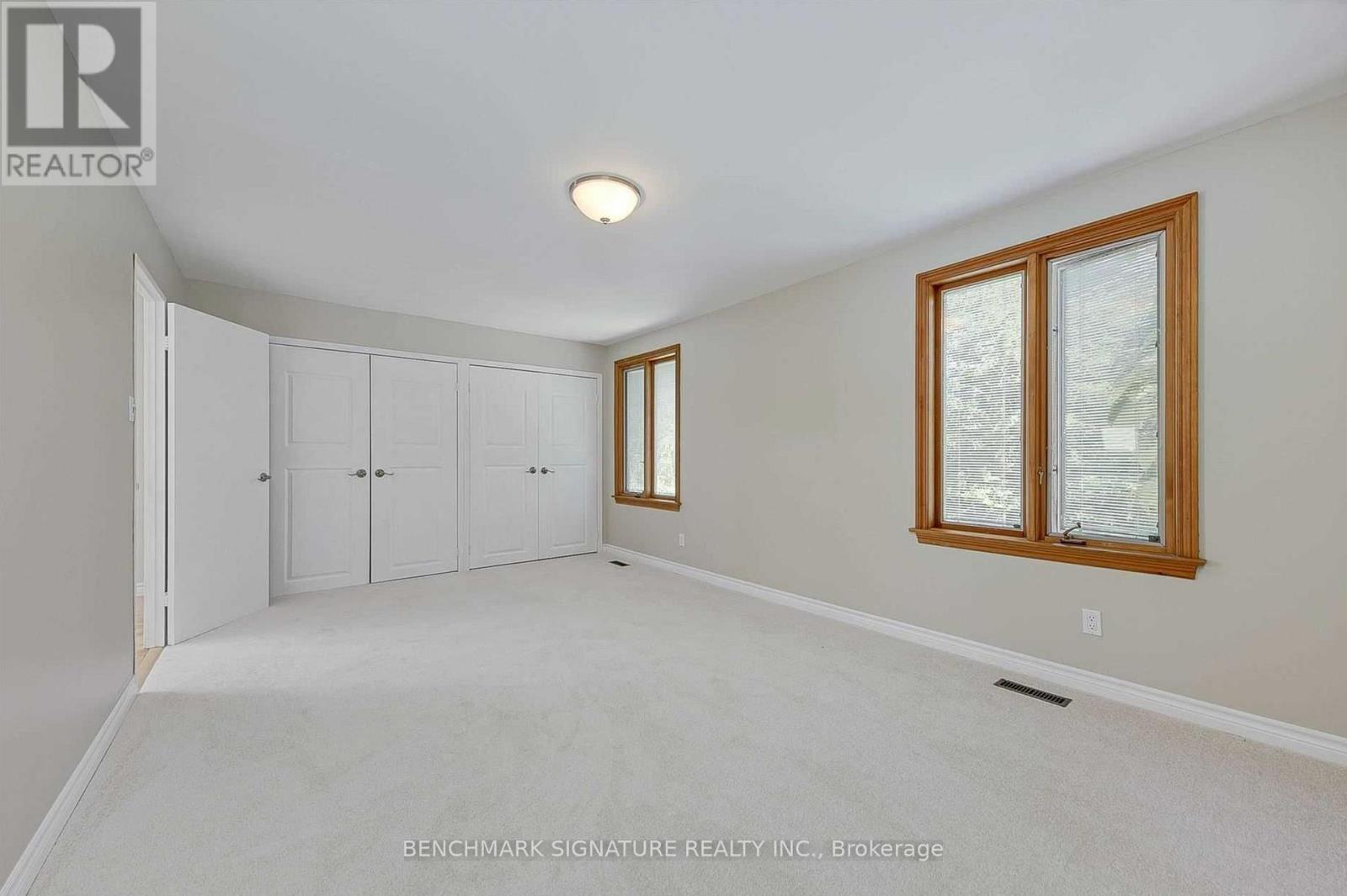 711 Leeder Court, Newmarket, Ontario  L3Y 5A8 - Photo 9 - N13690000