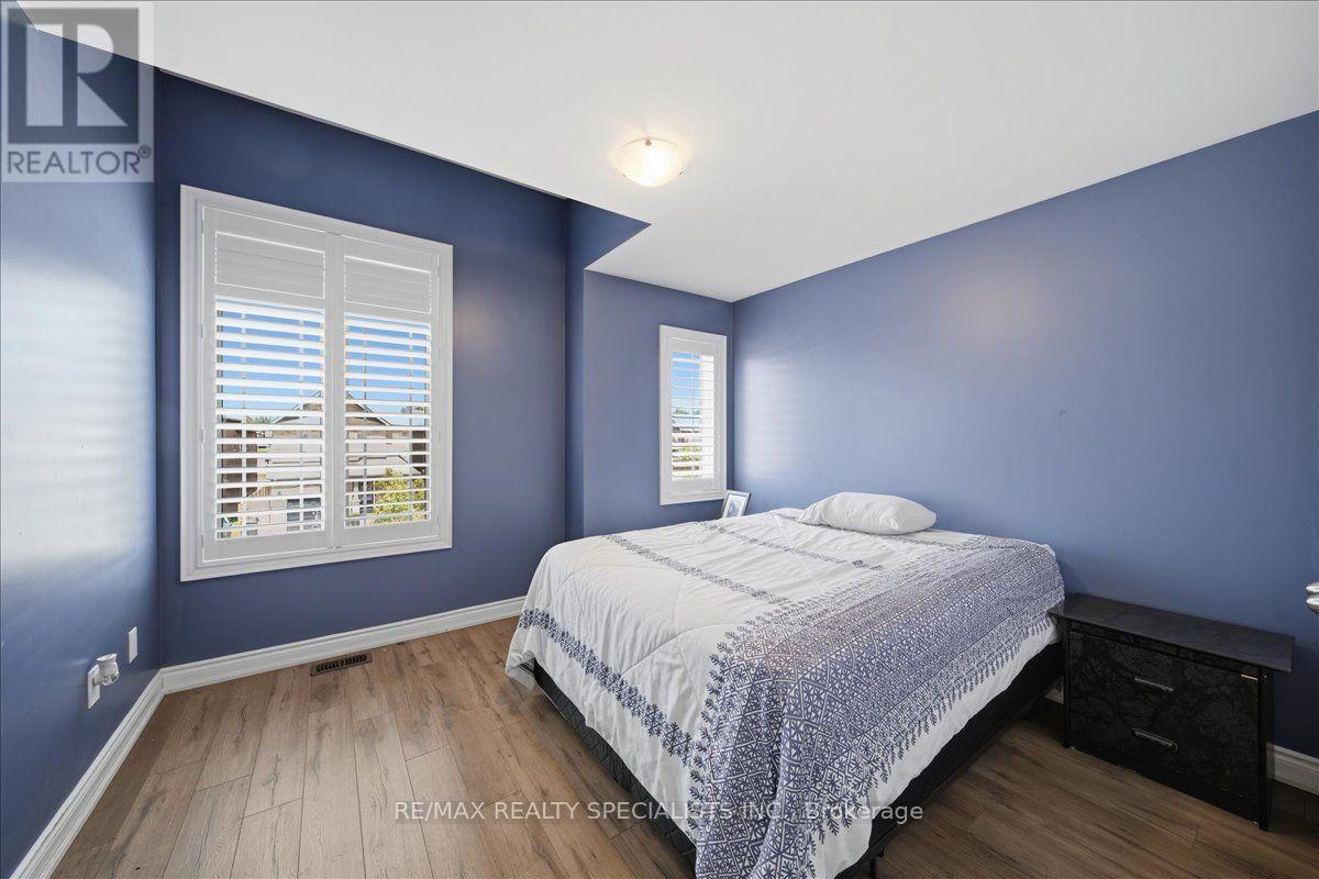 77 Mckenzie Way, Bradford West Gwillimbury, Ontario  L3Z 0J9 - Photo 12 - N13690004