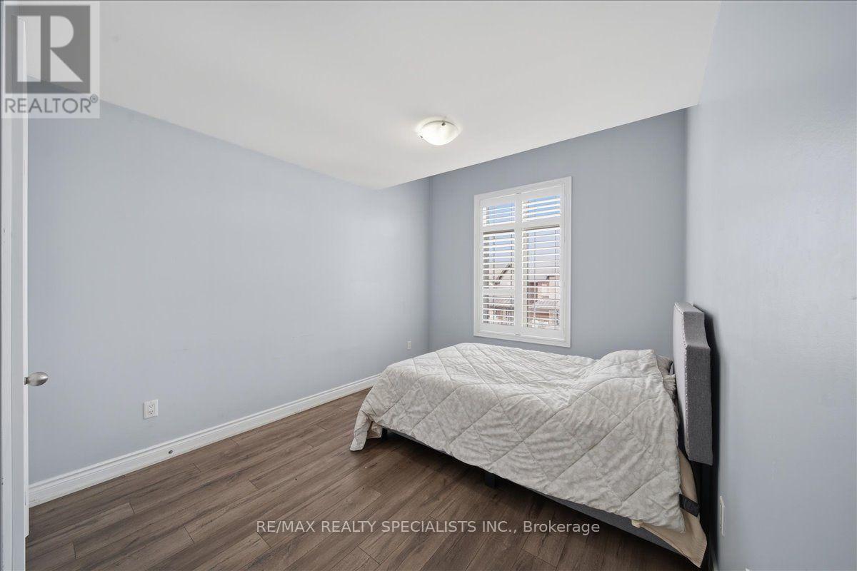 77 Mckenzie Way, Bradford West Gwillimbury, Ontario  L3Z 0J9 - Photo 13 - N13690004