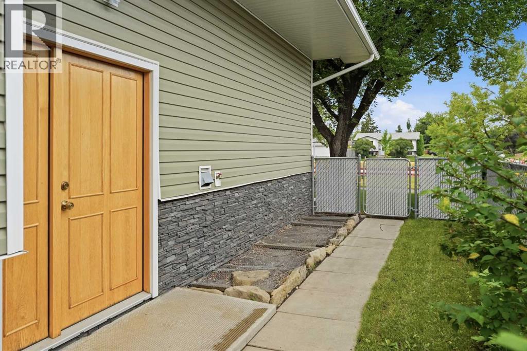 3433 33a Avenue SE, Calgary, Alberta  T2B 0K5 - Photo 2 - A2338551
