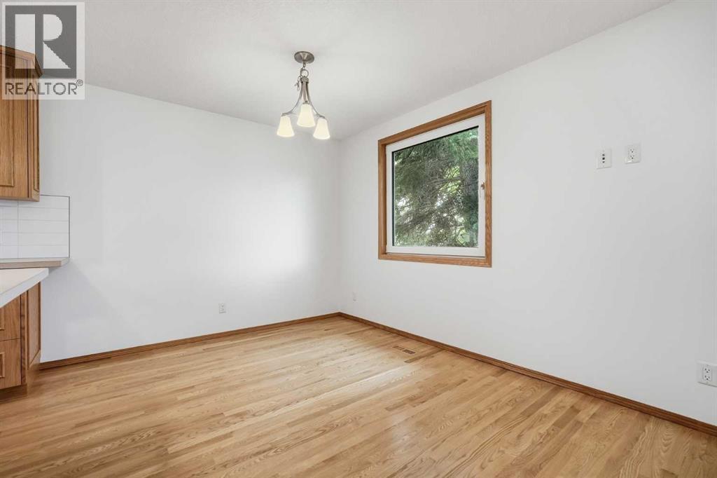 3433 33a Avenue SE, Calgary, Alberta  T2B 0K5 - Photo 8 - A2338551