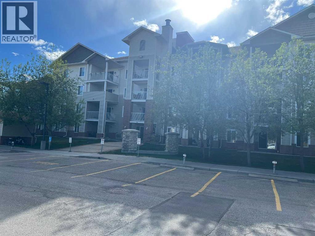 408, 16 Country Village Bay NE, Calgary, Alberta t3k 5y9 - Photo 5 - A2314091
