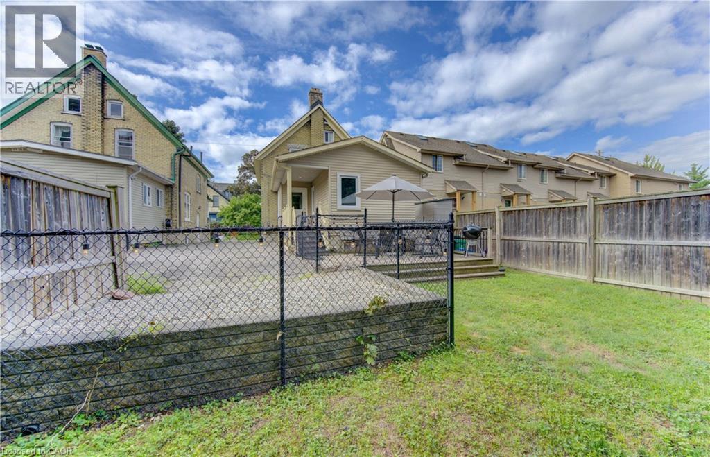 250 Herbert Street, Waterloo, Ontario  N2J 1V2 - Photo 49 - 40856844