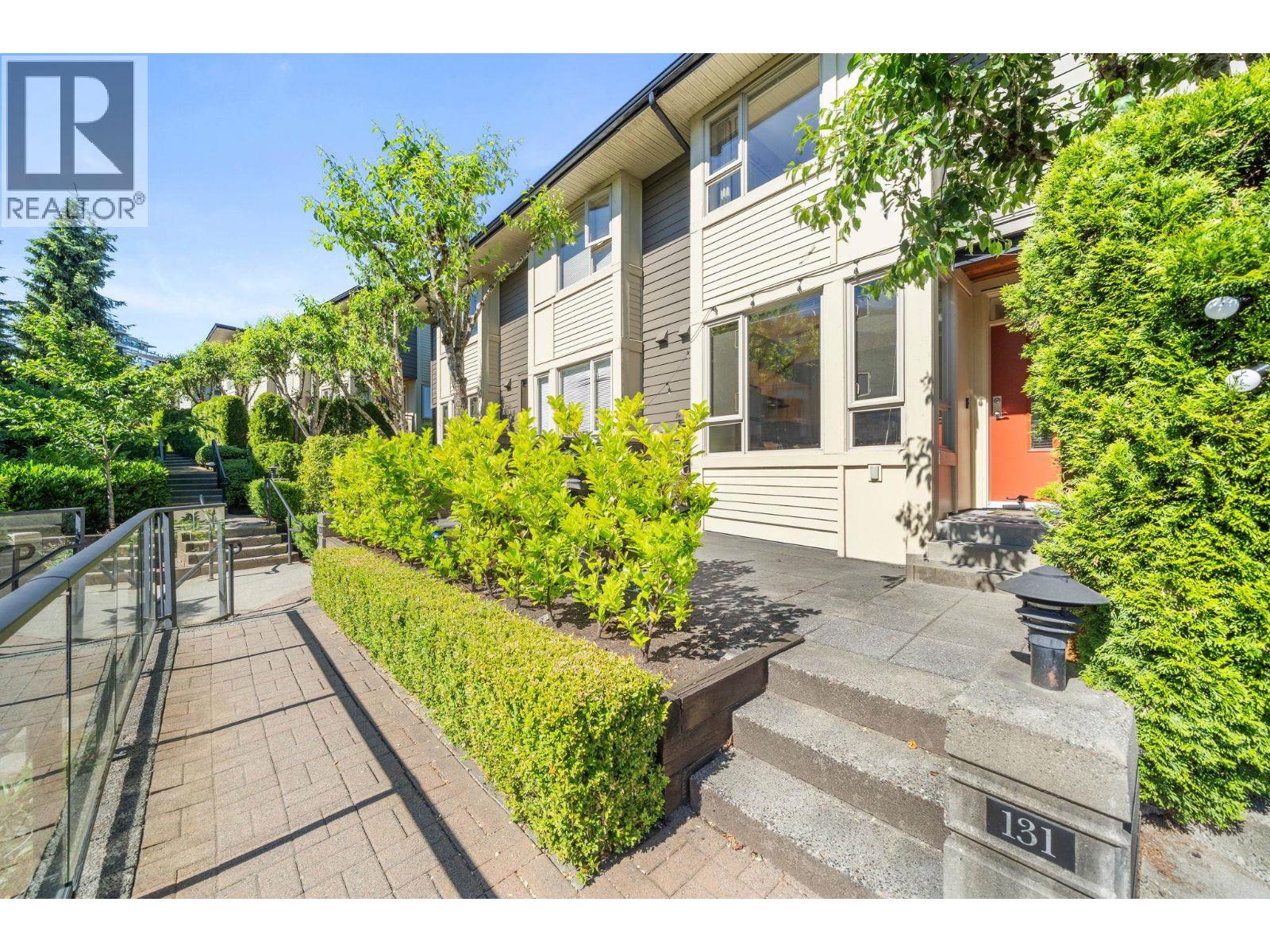 131 9229 University Crescent, Burnaby, British Columbia  V5A 4Z2 - Photo 4 - R3138015