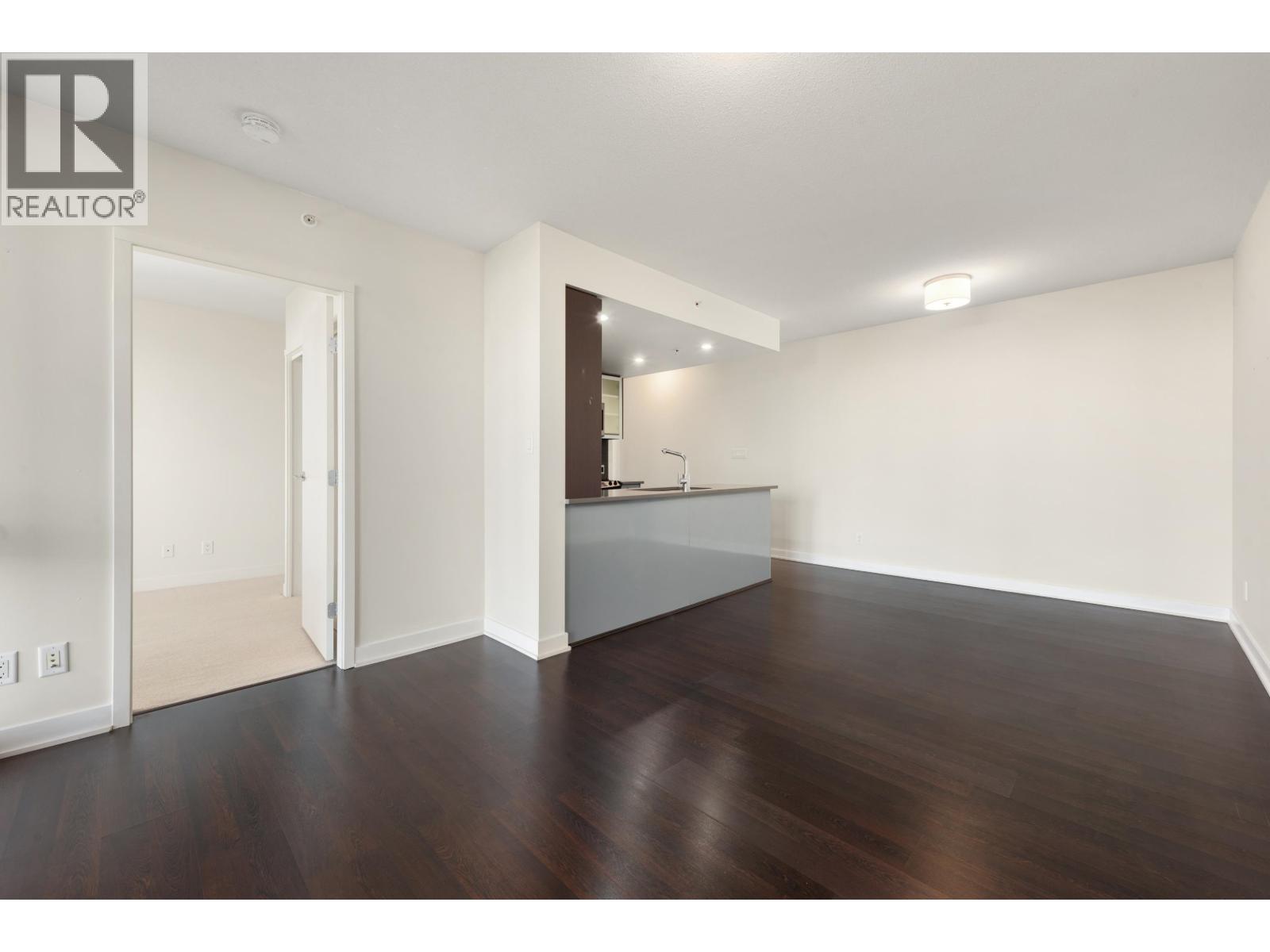 302 7080 No. 3 Road, Richmond, British Columbia  V6Y 0B5 - Photo 8 - R3123080