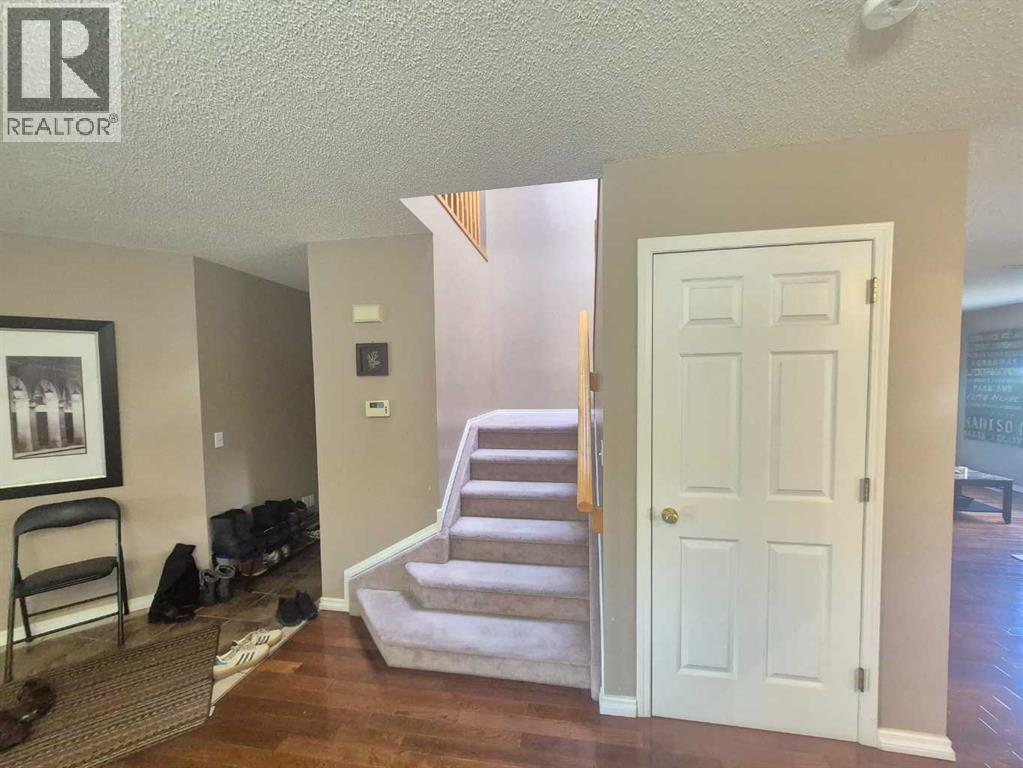 127 Hampstead Circle NW, Calgary, Alberta  T3A 5P3 - Photo 7 - A2328201