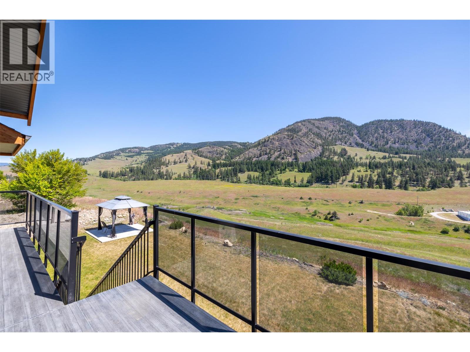 1122 Stockley Street, Kelowna, British Columbia  V1P 1R6 - Photo 3 - 10393846