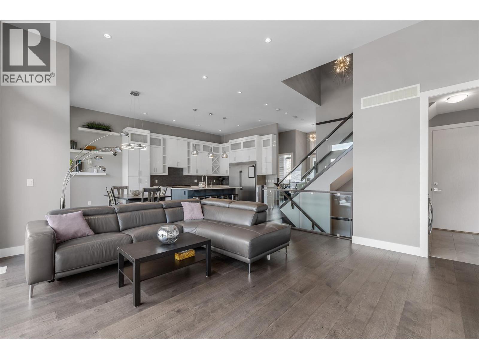 1122 Stockley Street, Kelowna, British Columbia  V1P 1R6 - Photo 7 - 10393846