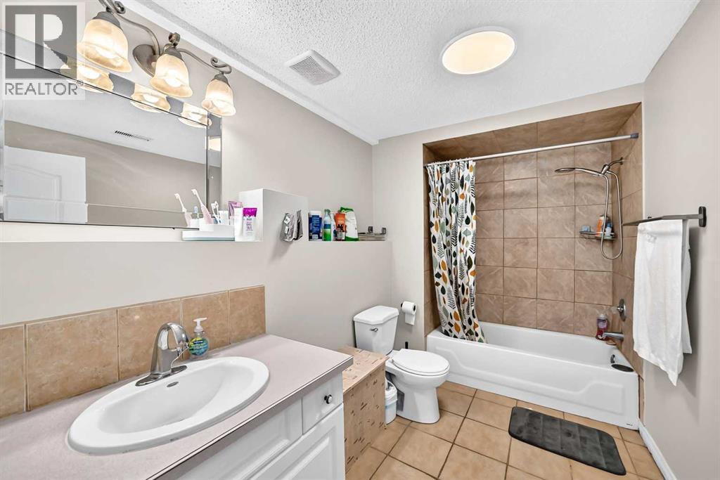 179 Deer Ridge Way SE, Calgary, Alberta  T2J 5Y8 - Photo 31 - A2334224