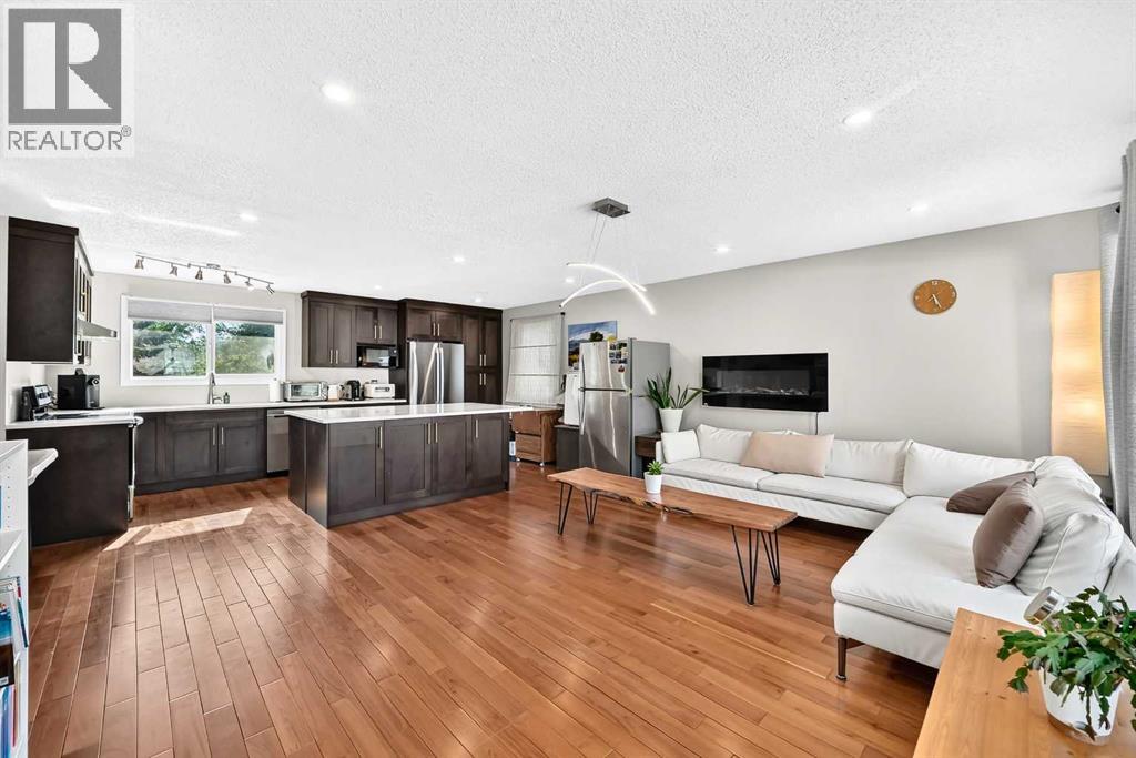 179 Deer Ridge Way SE, Calgary, Alberta  T2J 5Y8 - Photo 10 - A2334224