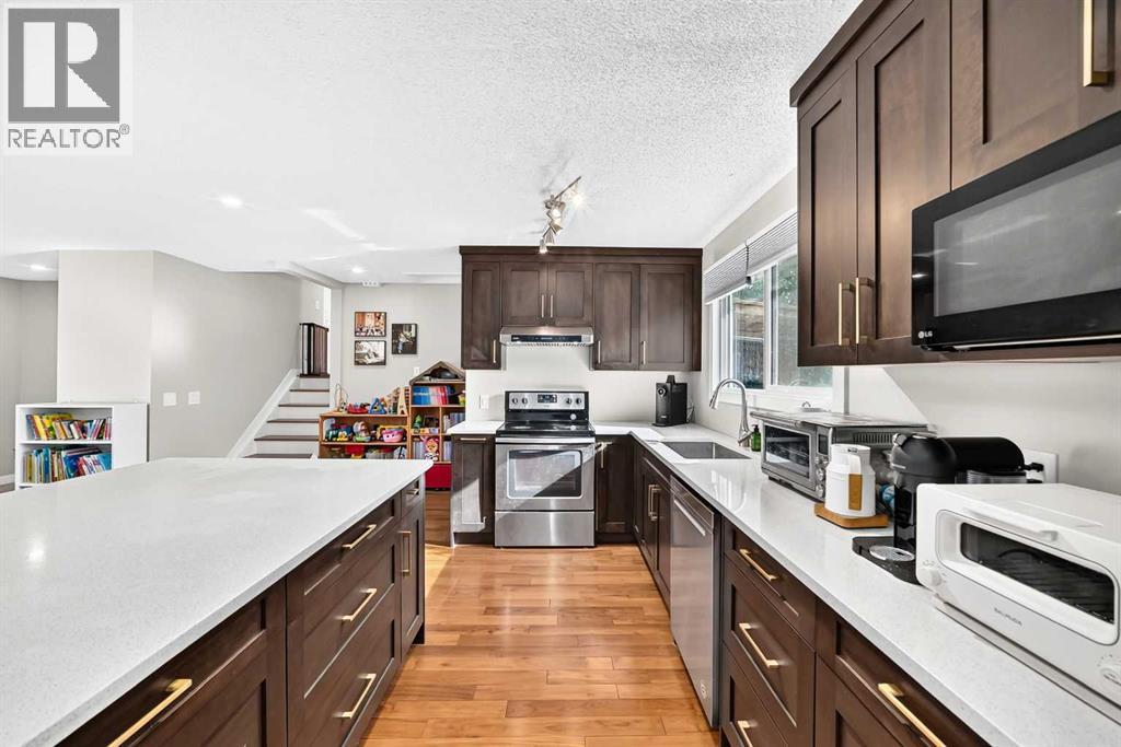 179 Deer Ridge Way SE, Calgary, Alberta  T2J 5Y8 - Photo 8 - A2334224