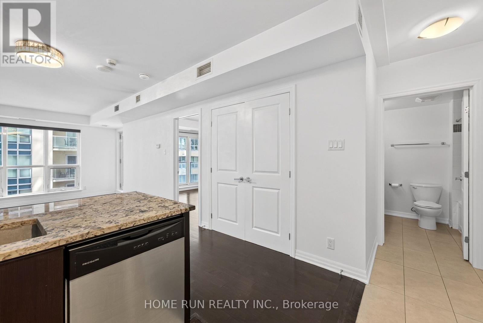 1307 - 242 Rideau Street, Ottawa, Ontario  K2S 0B7 - Photo 24 - X13641662