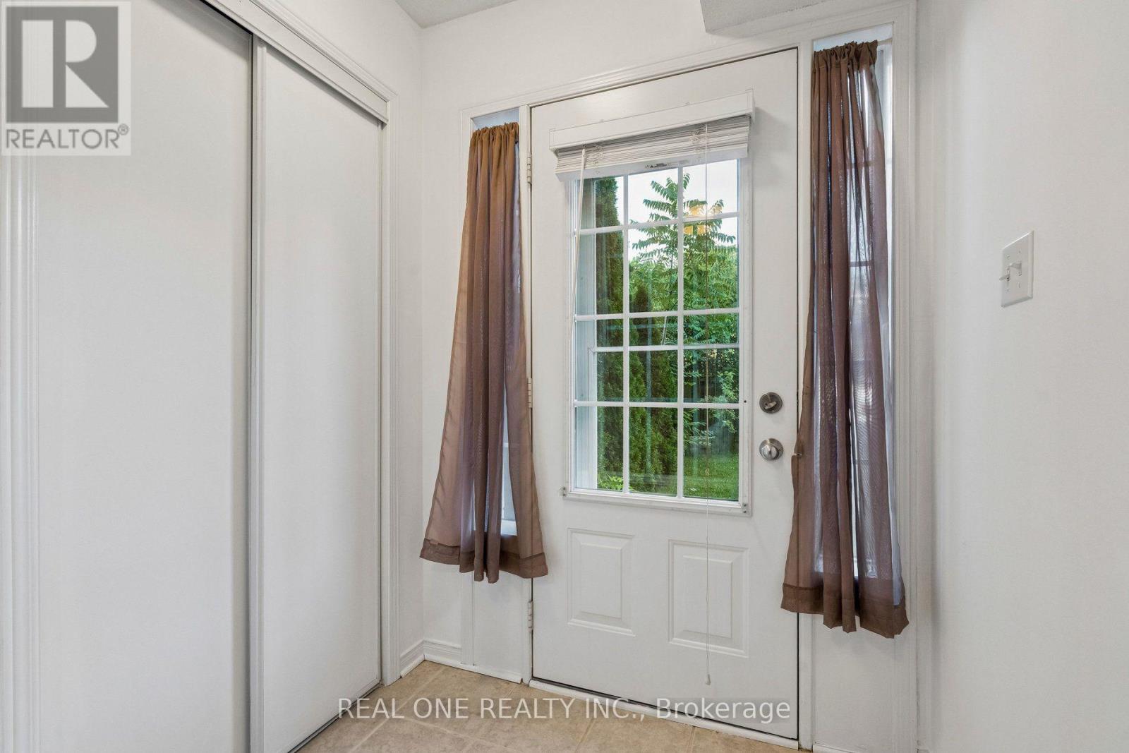 2350 Sutton Drive, Burlington (Orchard), Ontario  L7L 6Y8 - Photo 18 - W13690018