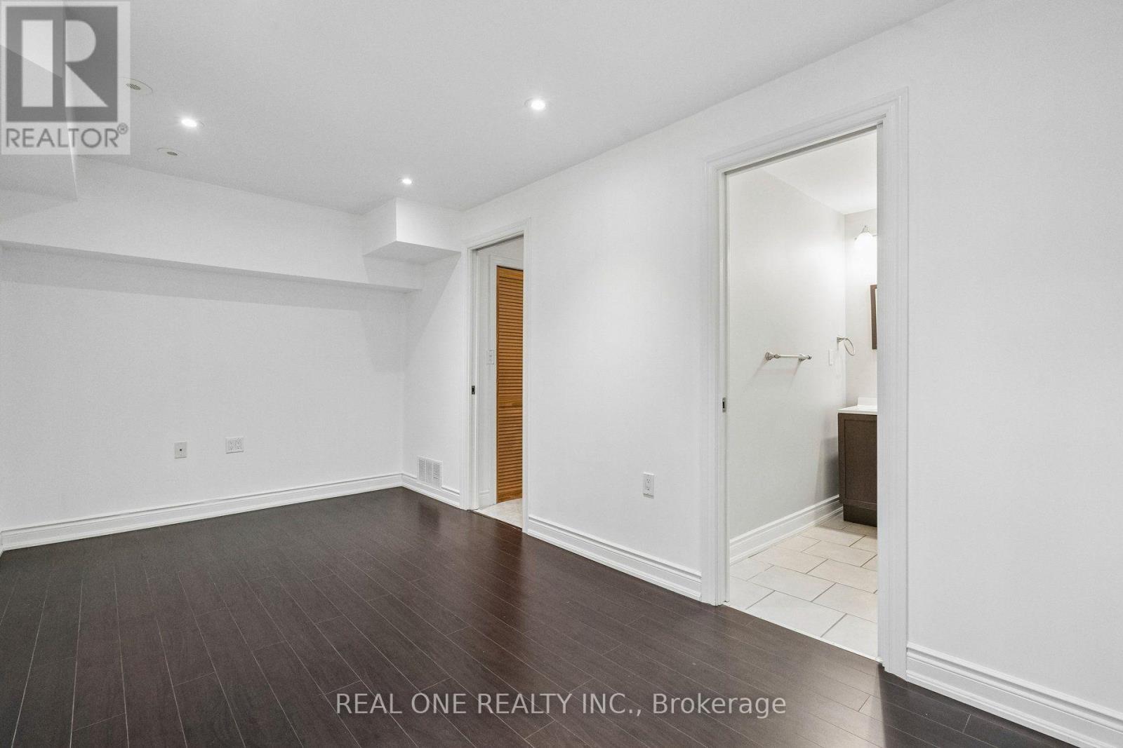 2350 Sutton Drive, Burlington (Orchard), Ontario  L7L 6Y8 - Photo 30 - W13690018
