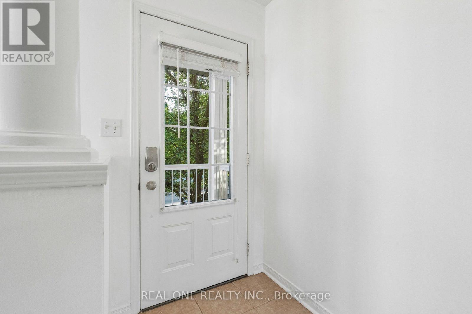 2350 Sutton Drive, Burlington (Orchard), Ontario  L7L 6Y8 - Photo 8 - W13690018