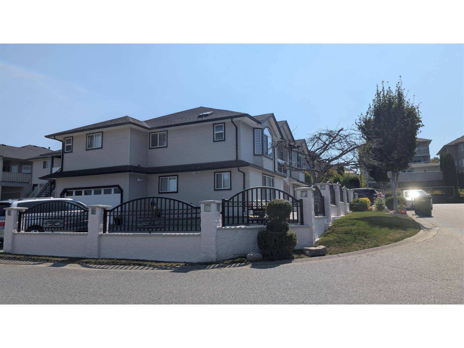 31380 Homestead Crescent, Abbotsford, British Columbia  V2T 6V5 - Photo 4 - R3156092