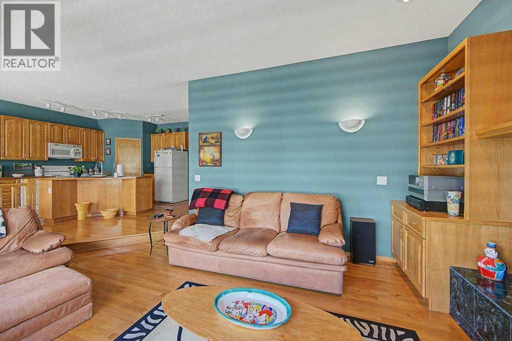 18 Prominence View SW, Calgary, Alberta  T3H 3M8 - Photo 19 - A2314106