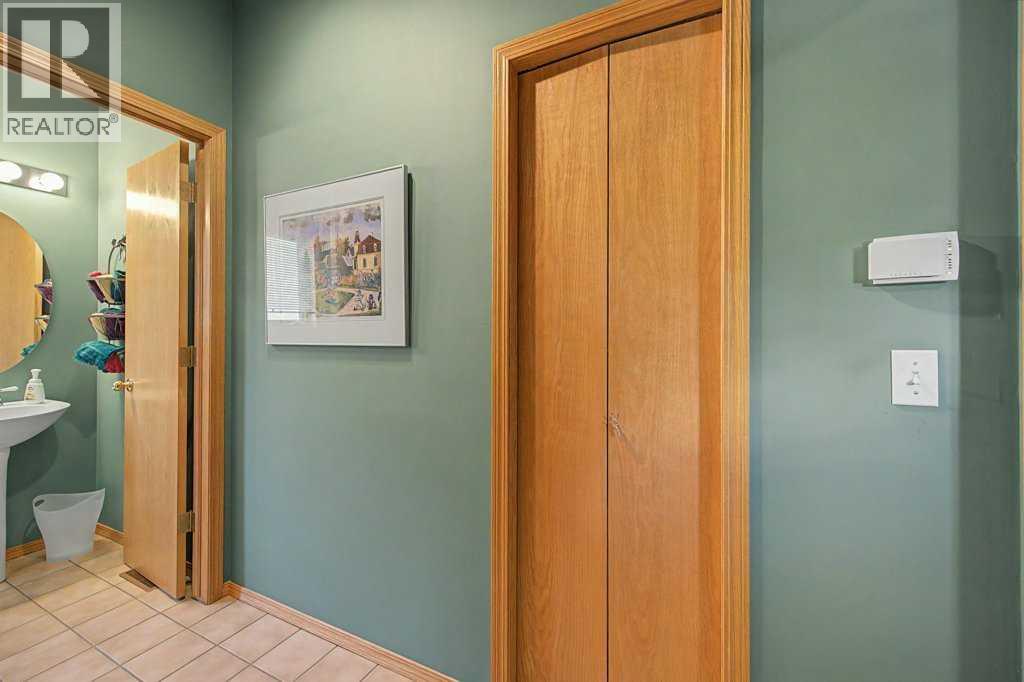 18 Prominence View SW, Calgary, Alberta  T3H 3M8 - Photo 30 - A2314106