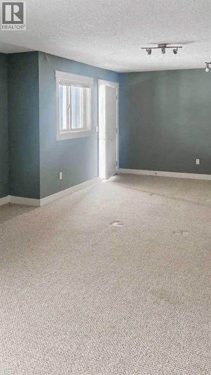 100 Cove Rise, Chestermere, Alberta  T1X 1S7 - Photo 33 - A2326317