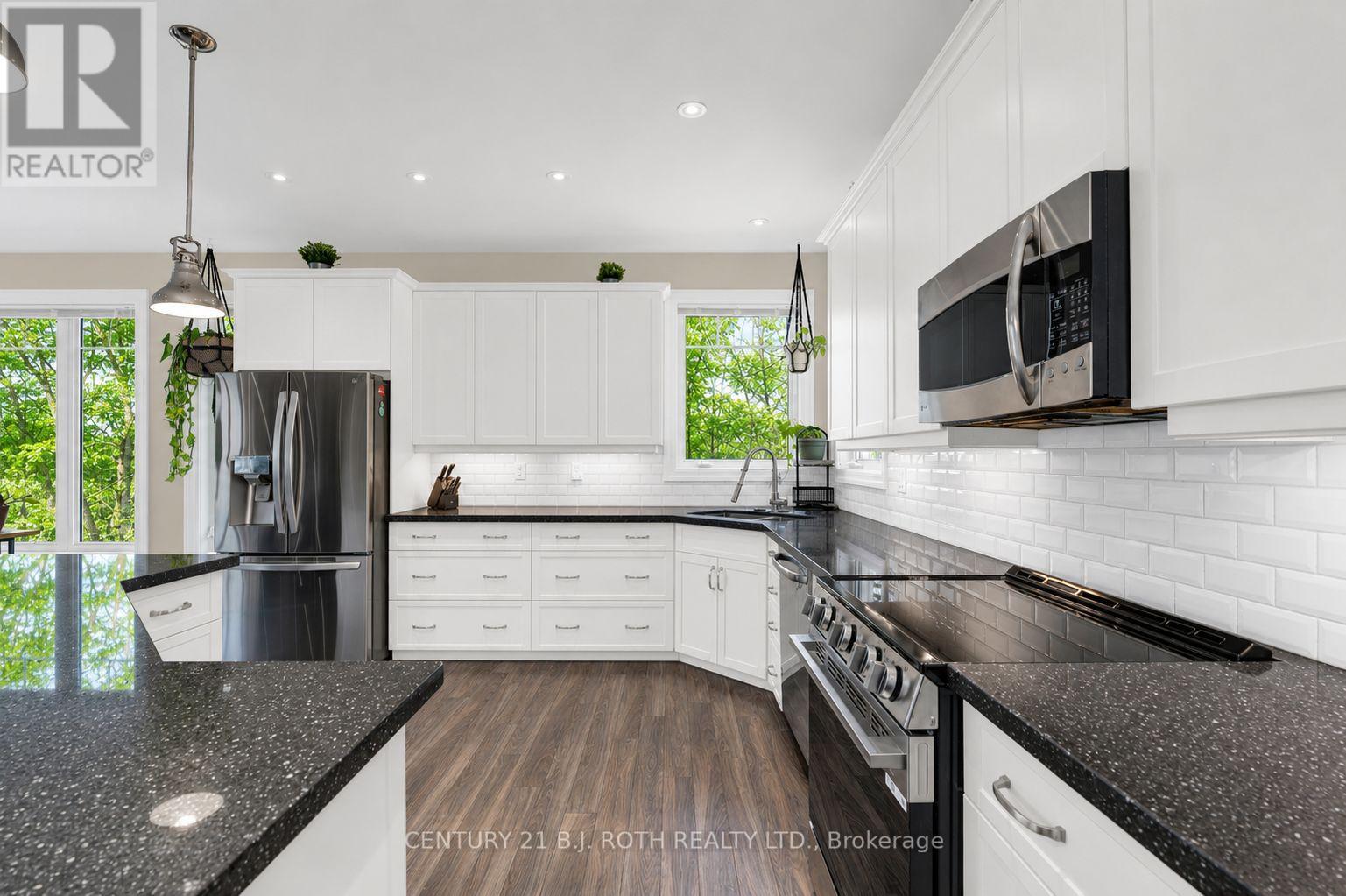 2700 Line 4 N, Oro-Medonte, Ontario  L0L 2L0 - Photo 11 - S13223608