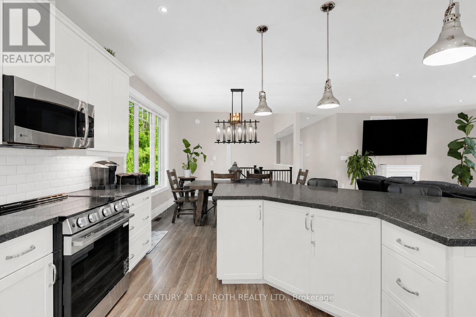 2700 Line 4 N, Oro-Medonte, Ontario  L0L 2L0 - Photo 12 - S13223608