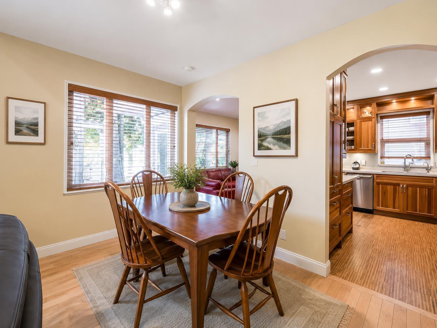 8 15055 20 Avenue, Surrey, British Columbia  V4A 9Y2 - Photo 3 - R3155790