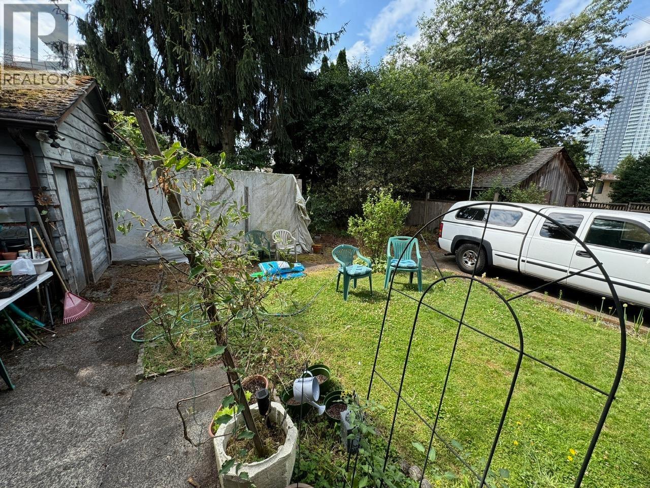 620 Smith Avenue, Coquitlam, British Columbia  V3J 2W3 - Photo 11 - R3153409