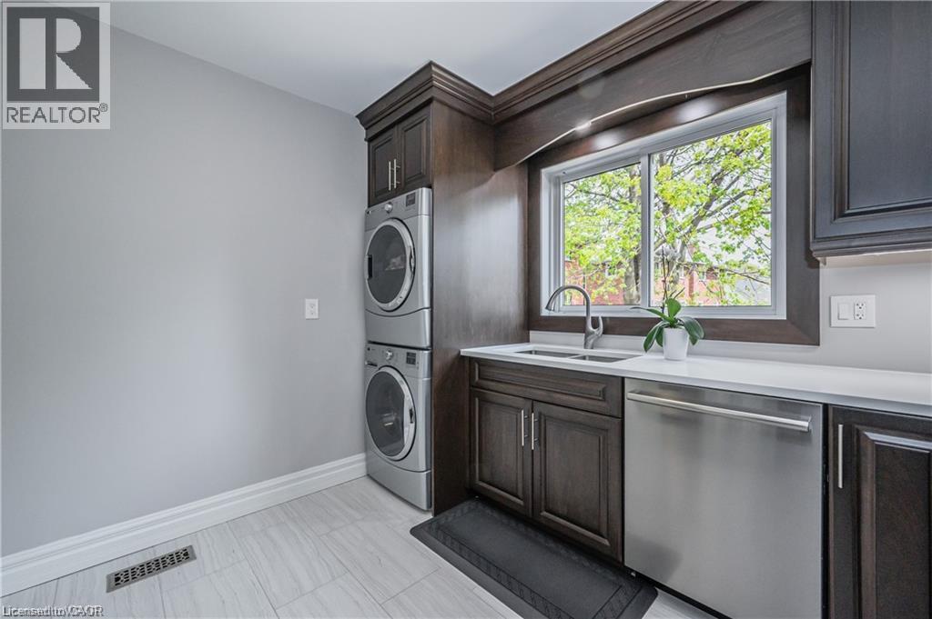 171 Kinzie Avenue Unit# Upper Unit, Kitchener, Ontario  N2A 2J9 - Photo 11 - 40856847