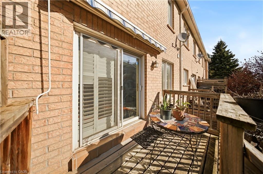 6 Purple Finch Court, Brampton, Ontario  L6X 5A3 - Photo 5 - 40856671