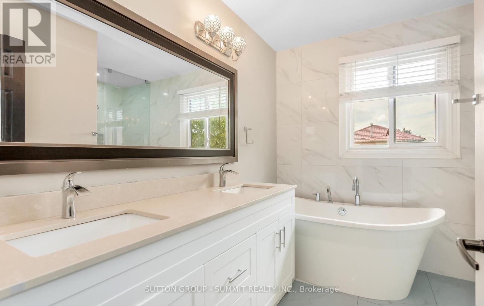 7136 Baywood Court, Mississauga, Ontario  L5N 5N6 - Photo 21 - W13690030
