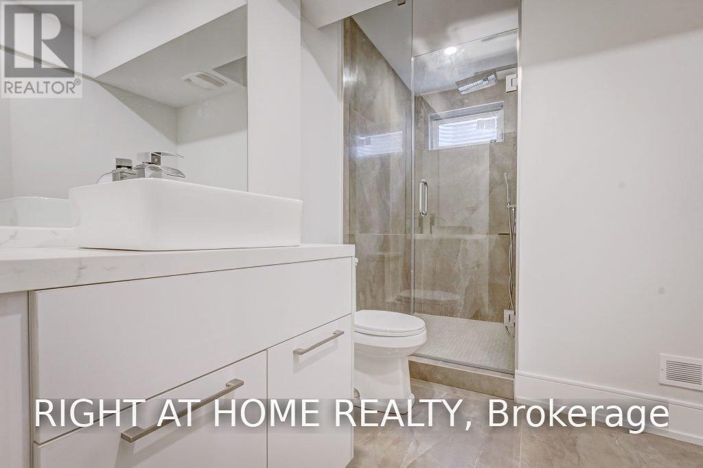 1165 Pinegrove Road, Oakville, Ontario  L6L 2W3 - Photo 14 - W13690036