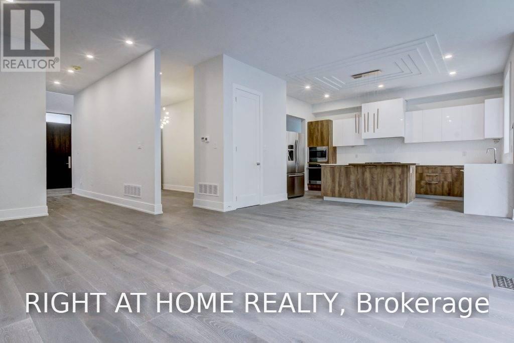 1165 Pinegrove Road, Oakville, Ontario  L6L 2W3 - Photo 7 - W13690036