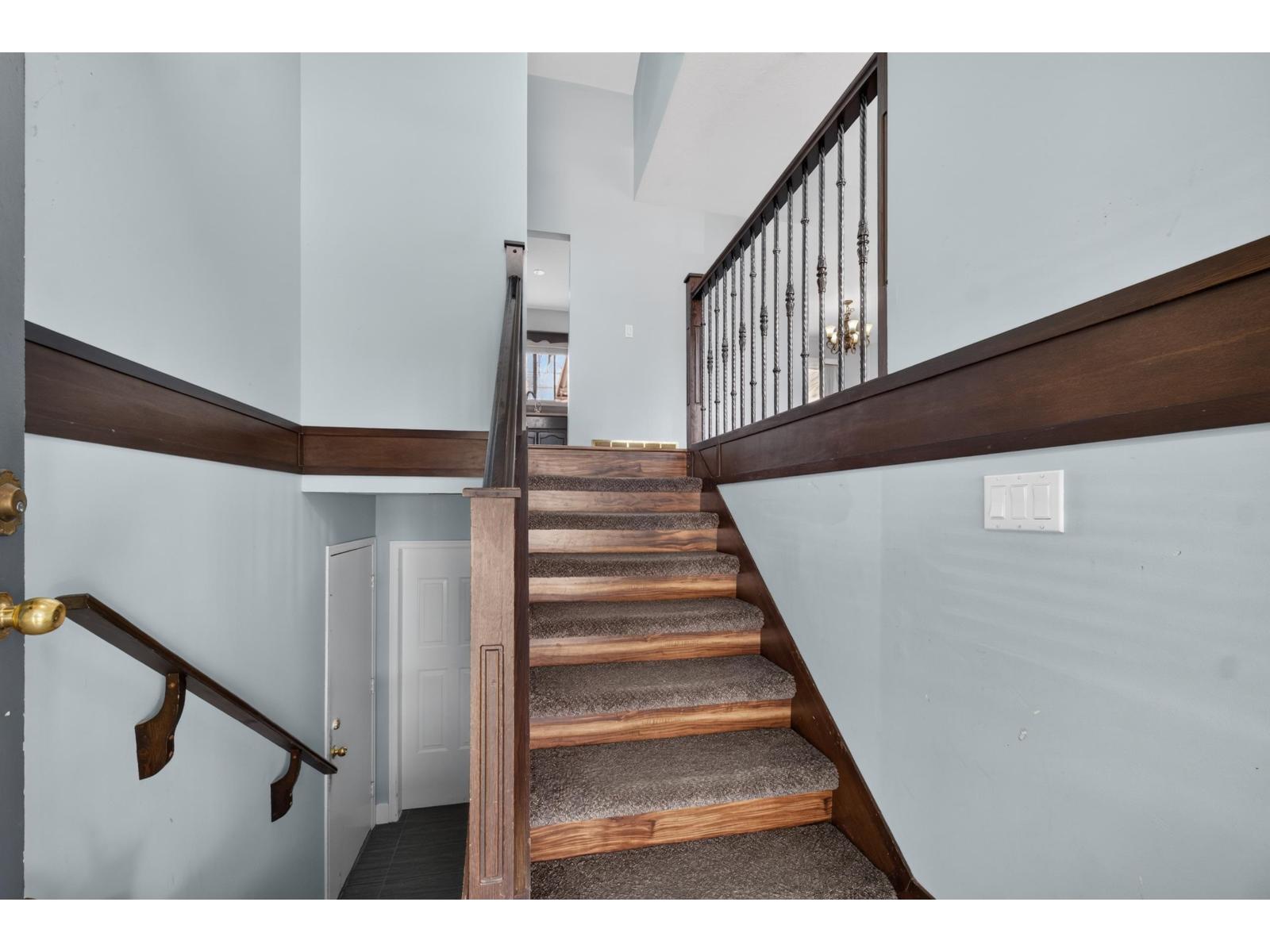 32478 Qualicum Place, Abbotsford, British Columbia  V2T 5A6 - Photo 7 - R3156841