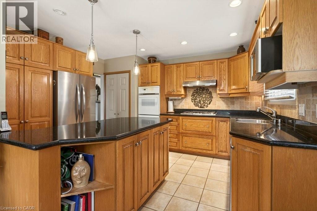 161 Manning Avenue, Hamilton, Ontario  L9A 3G1 - Photo 14 - 40829515
