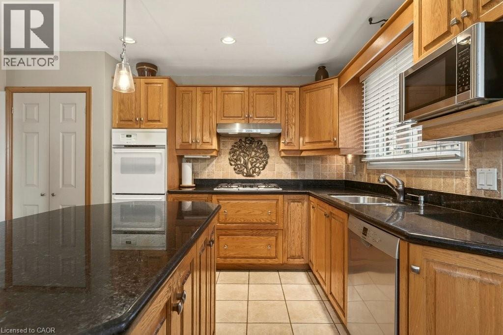 161 Manning Avenue, Hamilton, Ontario  L9A 3G1 - Photo 18 - 40829515