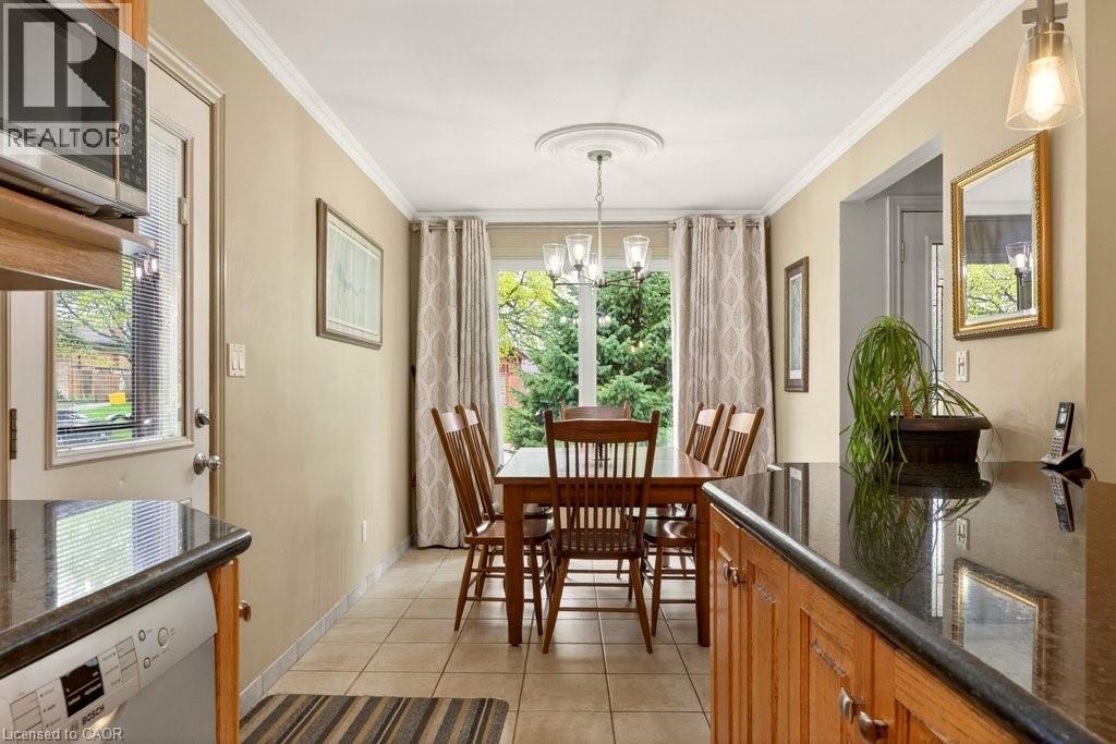 161 Manning Avenue, Hamilton, Ontario  L9A 3G1 - Photo 15 - 40829515