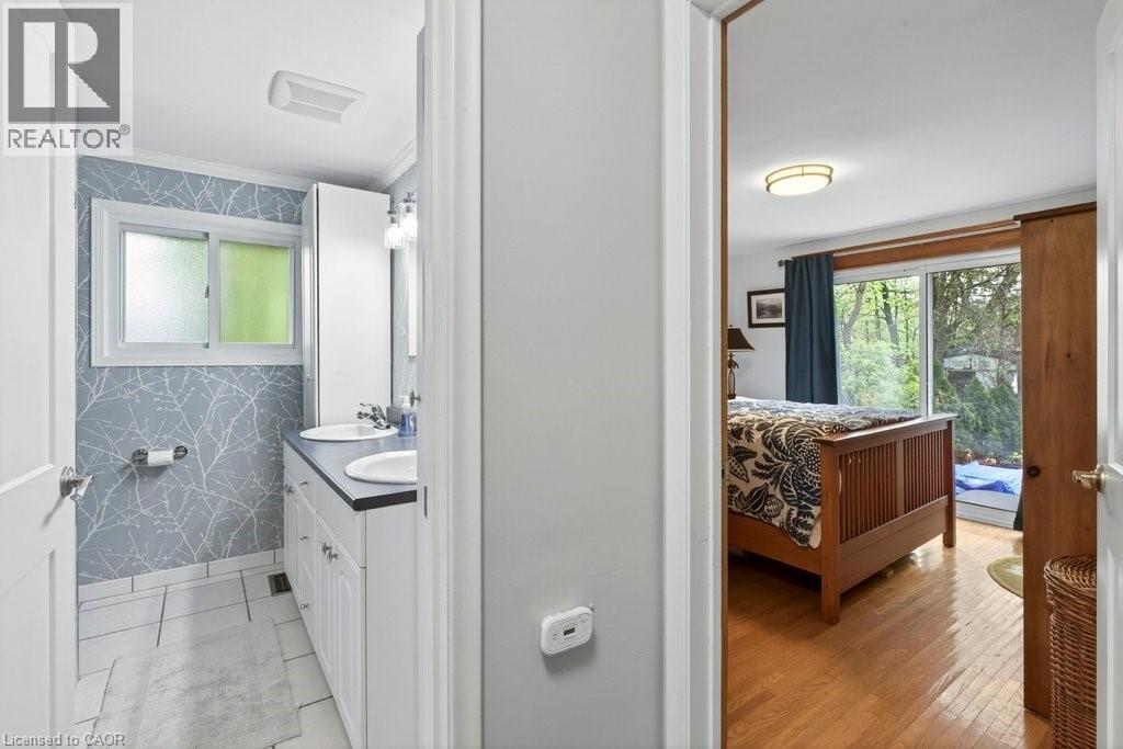 161 Manning Avenue, Hamilton, Ontario  L9A 3G1 - Photo 25 - 40829515