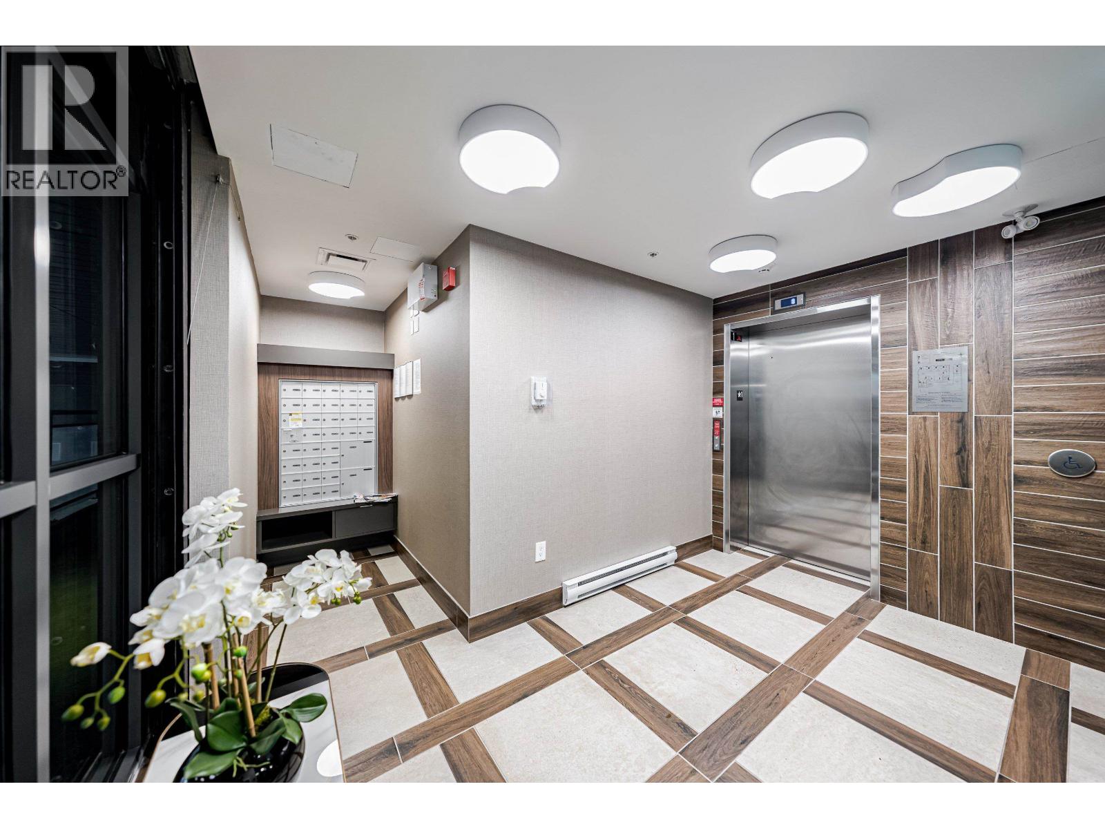301 4289 Hastings Street, Burnaby, British Columbia V5C 0K9 - Photo 19 - R3156336