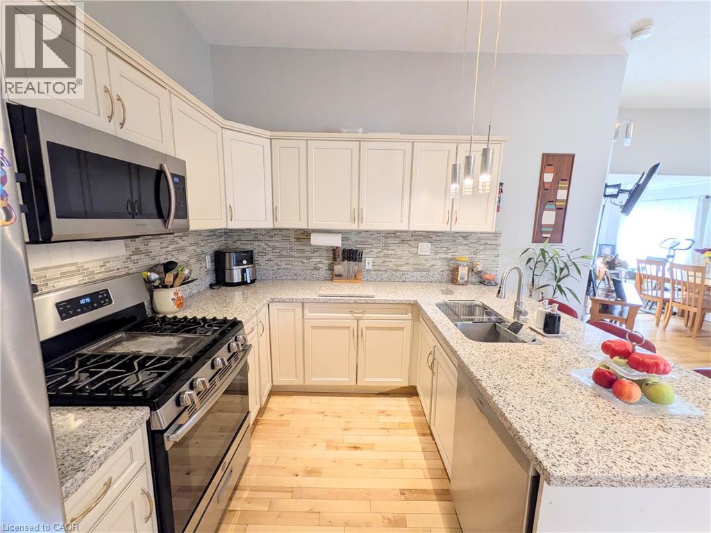 7 Campbell Avenue, Hamilton, Ontario  L8L 2M7 - Photo 8 - 40856725