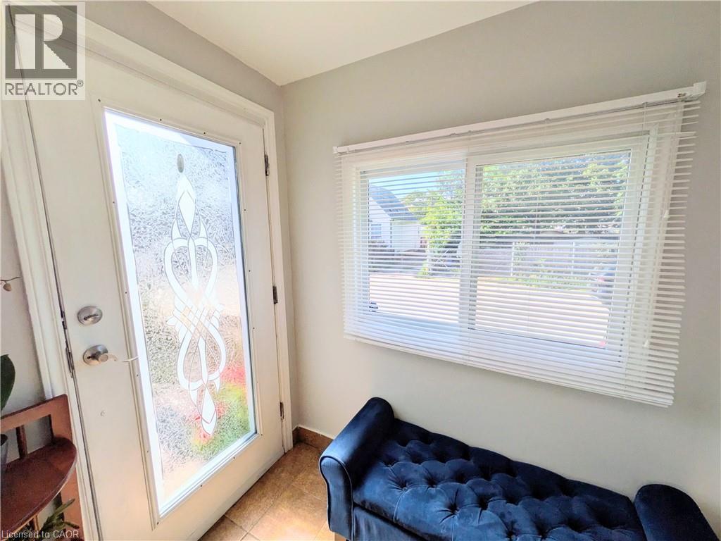 7 Campbell Avenue, Hamilton, Ontario  L8L 2M7 - Photo 3 - 40856725