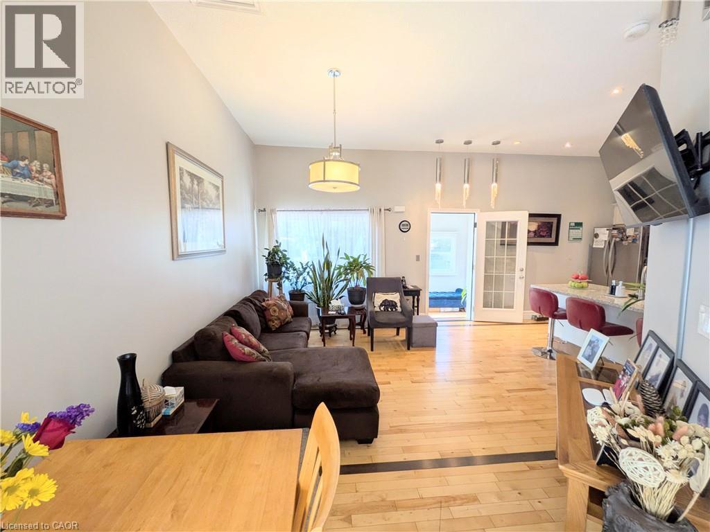 7 Campbell Avenue, Hamilton, Ontario  L8L 2M7 - Photo 7 - 40856725