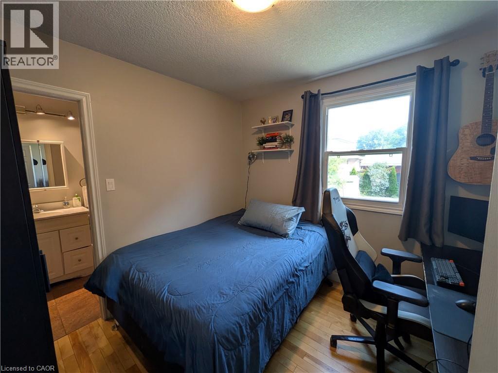 7 Campbell Avenue, Hamilton, Ontario  L8L 2M7 - Photo 14 - 40856725