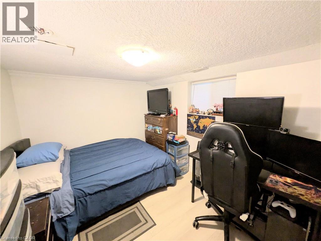 7 Campbell Avenue, Hamilton, Ontario  L8L 2M7 - Photo 17 - 40856725