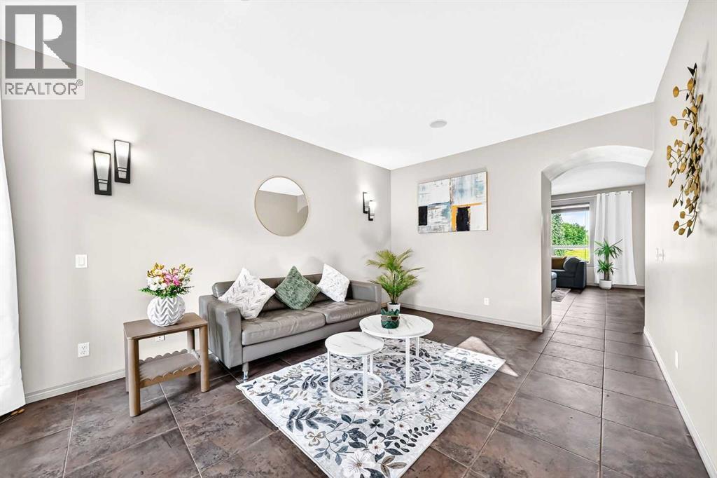 14 Springborough Crescent SW, Calgary, Alberta  T3H 5M5 - Photo 3 - A2333756