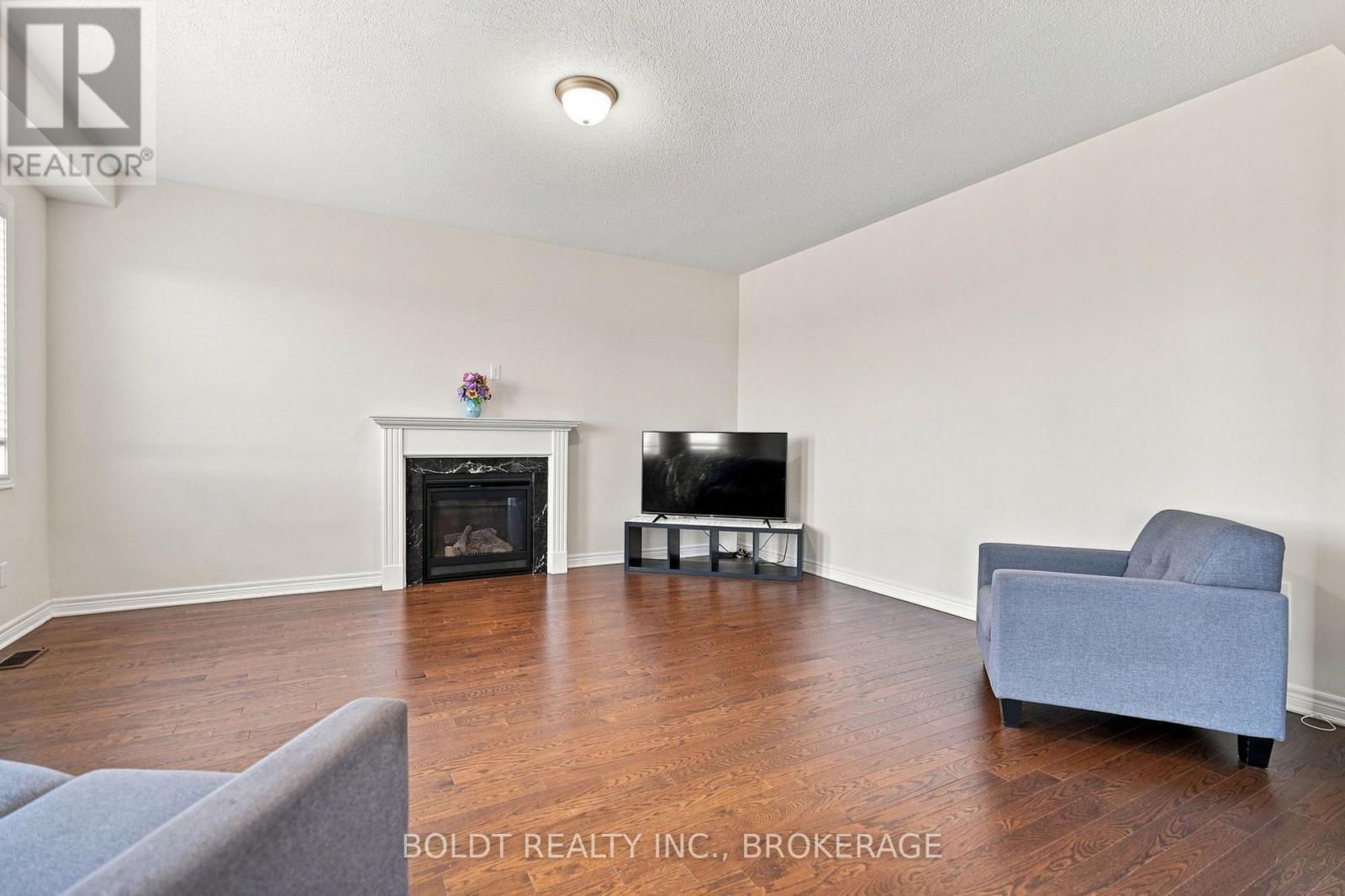 85 Homestead Way, Thorold, Ontario  L2V 0J8 - Photo 6 - X13690078