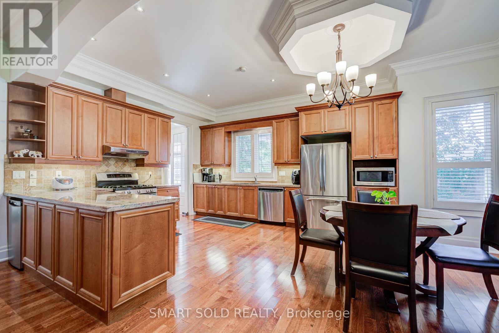 6 Brill Crescent, Toronto, Ontario  M2R 2X3 - Photo 15 - C13690052