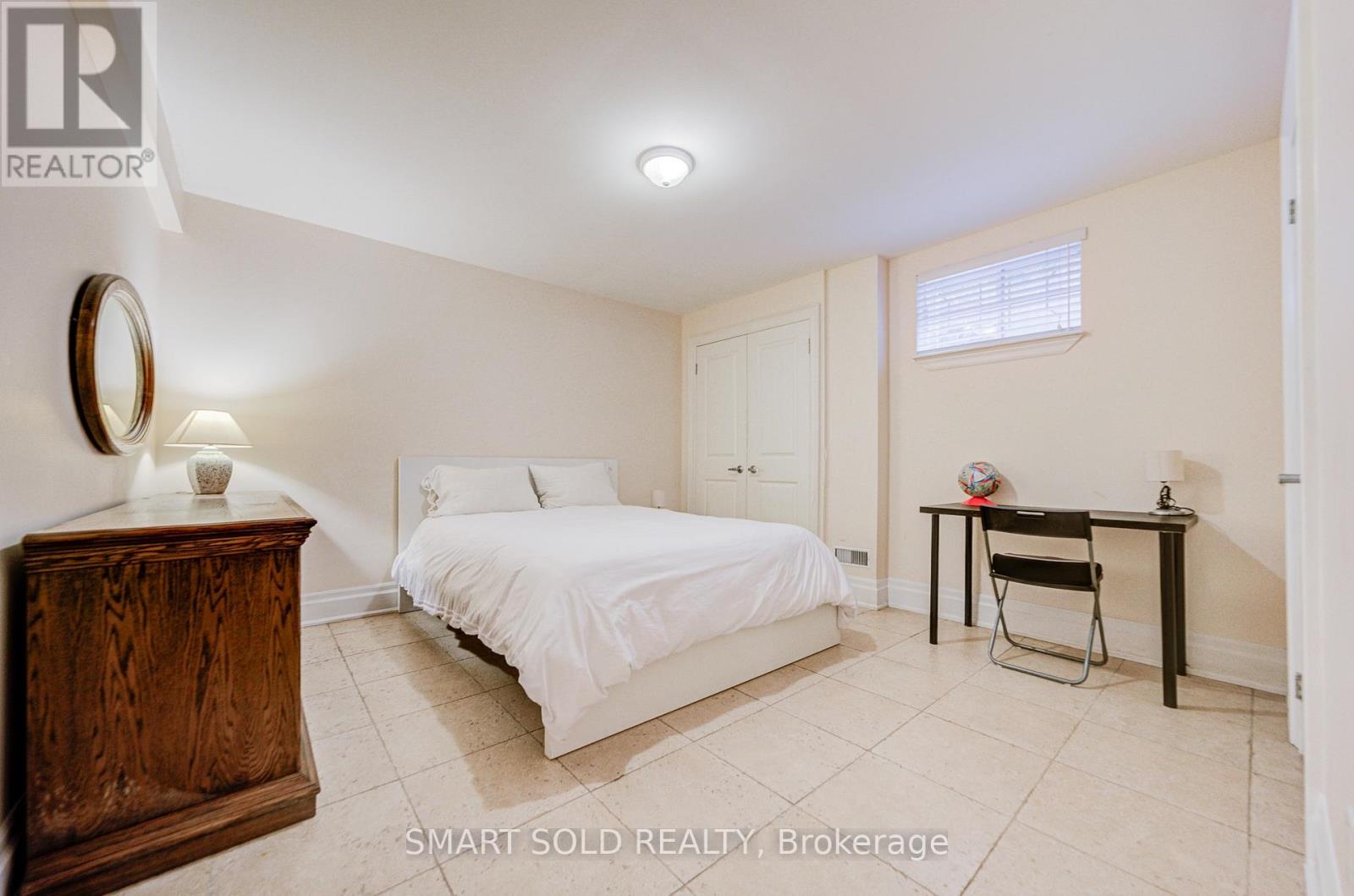6 Brill Crescent, Toronto, Ontario  M2R 2X3 - Photo 37 - C13690052