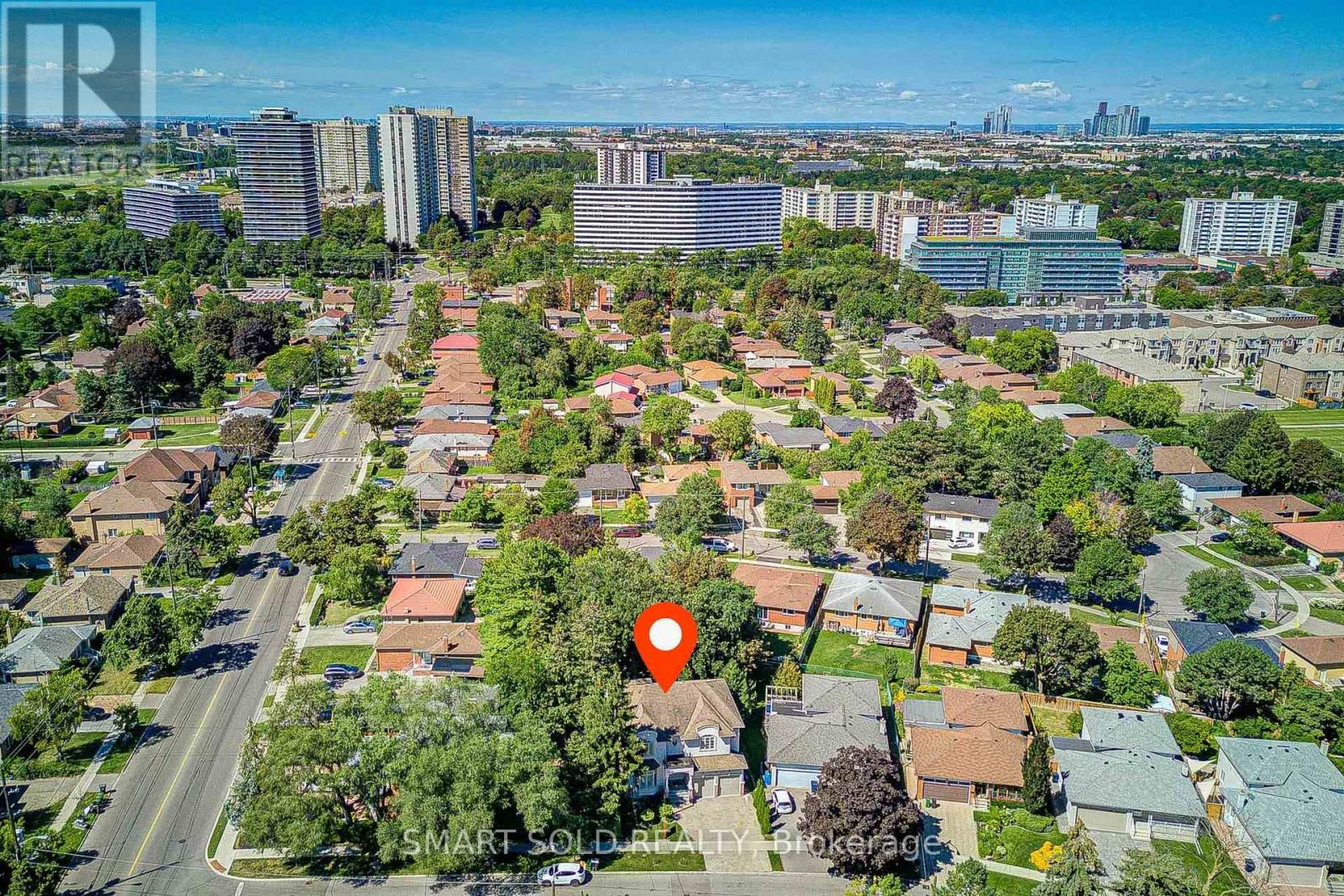 6 Brill Crescent, Toronto, Ontario  M2R 2X3 - Photo 48 - C13690052