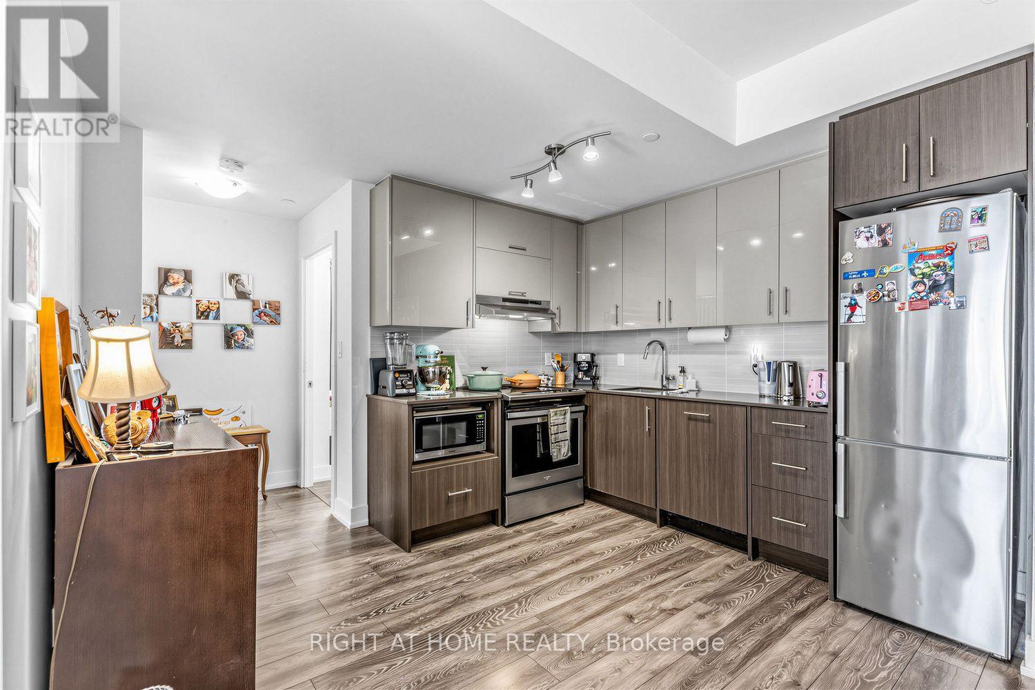 2 - 180 Fairview Mall Drive, Toronto, Ontario M2J 0G4 - Photo 9 - C13690084