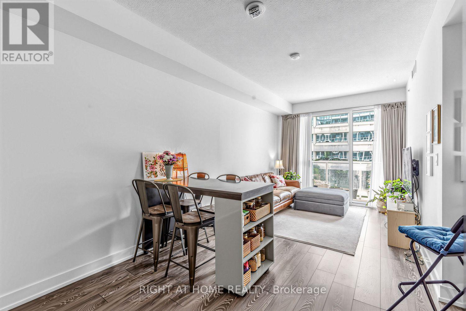 2 - 180 Fairview Mall Drive, Toronto, Ontario  M2J 0G4 - Photo 3 - C13690090